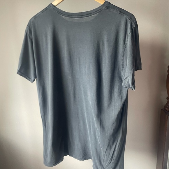 Distressed Roots of Rock Pink Floyd S/S Gray Muli-Color T Size Large - Picture 4 of 6